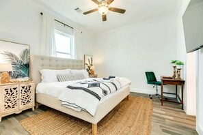 3 soverom, skrivebord, wi-fi og sengetøy