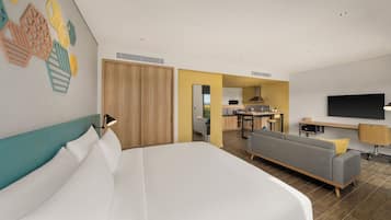 Suite Premium | Escritorio, espacio para trabajar con laptop y insonorización