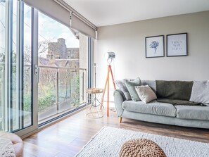 Cottage | Living area