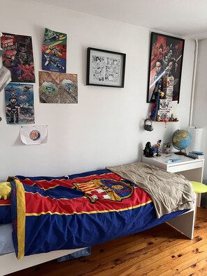 5 chambres, fer et planche à repasser, Wi-Fi