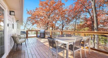 Midtown Modern - 5 Min to Downtown-Large Game Room
