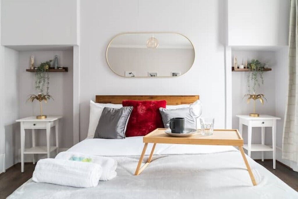 مكواة/لوح كي وواي فاي وملاءات أسرّة