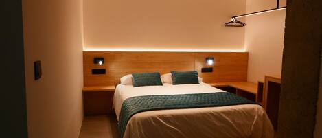 1 slaapkamer, een strijkplank/strijkijzer, wifi, beddengoed