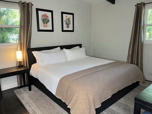 4 bedrooms, desk, iron/ironing board, free WiFi - 4 bed, 2 bath home conveniently located in NE Gainesville (Gainesville)