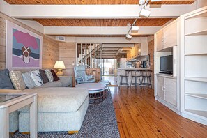 Living area - One of a kind direct Ocean Front Townhouse with outdoor pool.Linens and towels provided (Ocean City)