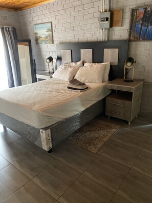 1 soverom, strykejern/-brett, wi-fi og sengetøy