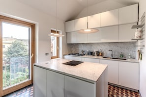Fridge, microwave, oven, dishwasher