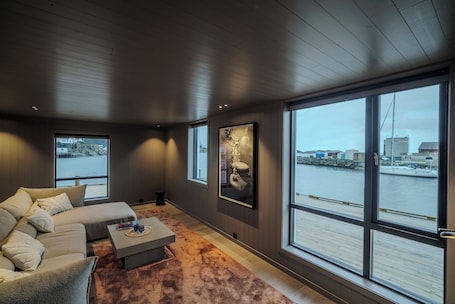 1 habitación, ropa de cama de alta calidad, cubrecamas y minibar