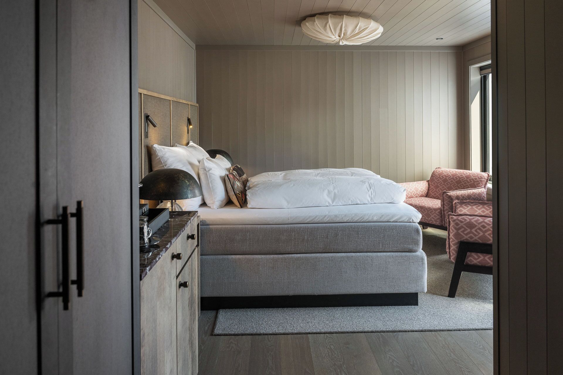 Literie de qualité supérieure, couette en duvet d'oie, minibar, bureau