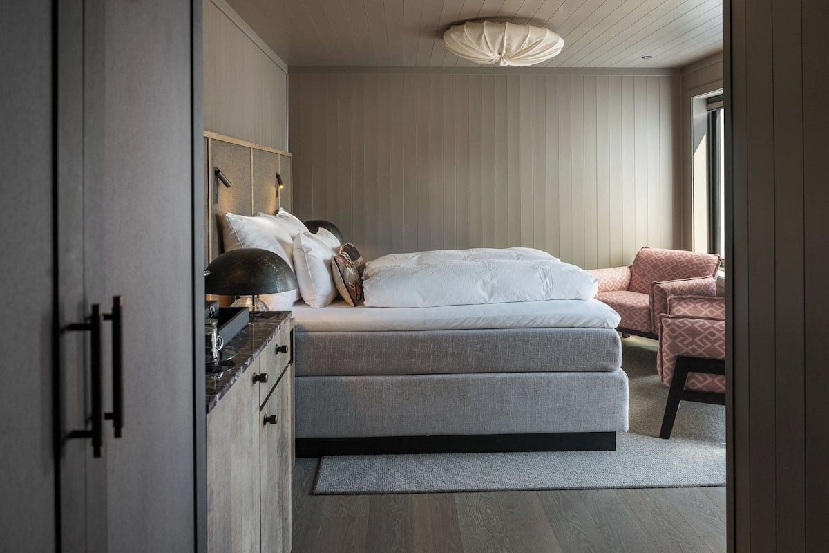 Literie de qualité supérieure, couette en duvet d'oie, minibar, bureau