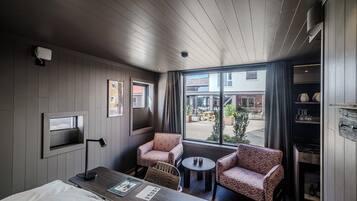 Standard Double Room | Premium bedding, down comforters, minibar, desk