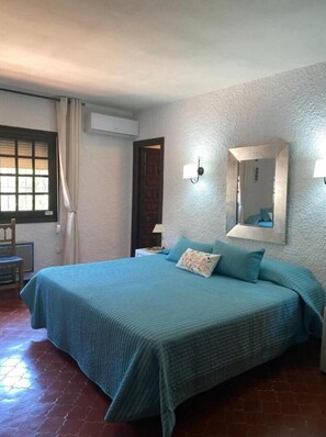 4 soverom, reiseseng for barn, wi-fi og sengetøy