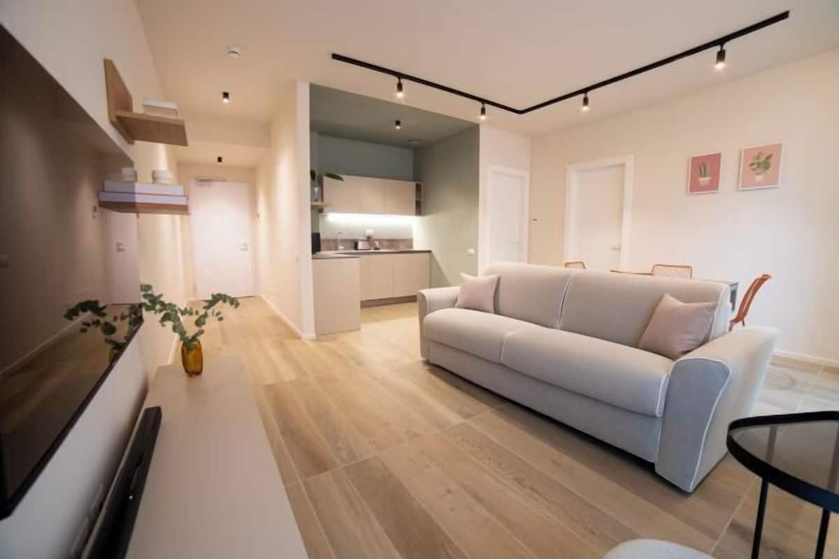 Living area | Flat-screen TV