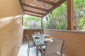 Family Apartment, Multiple Bedrooms (White Sand House) | Outdoor dining - White Sand House (Olbia)