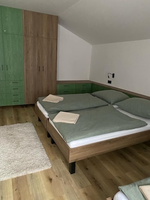 Desk, free WiFi, bed sheets - Penzion Aurelia Donovaly (Donovaly)