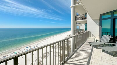 Completely renovated!!  Beachfront, Lazy River, Slide!!