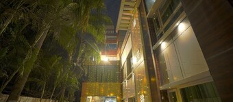 Q Saina's S K Regency