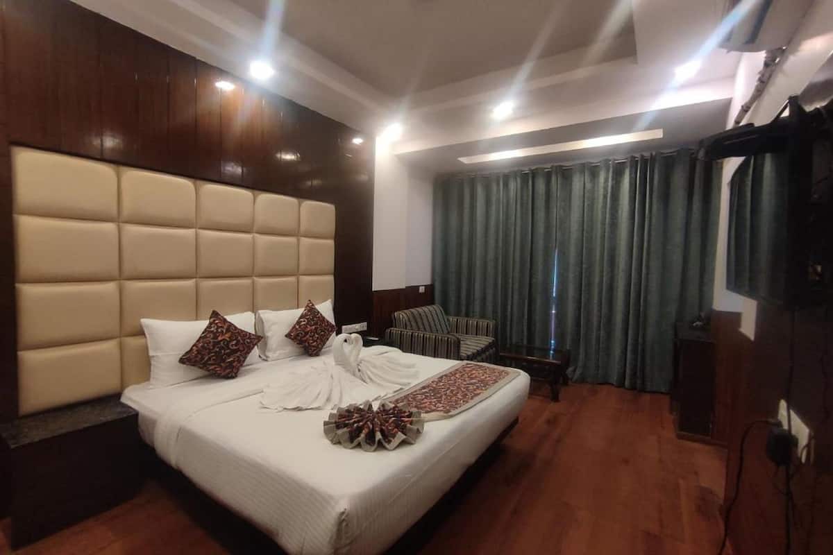Suite | 1 bedroom, desk, free WiFi, bed sheets