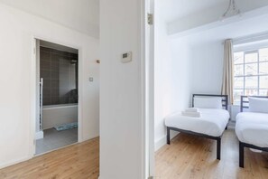 Apartamento básico | 2 dormitorios, tabla de planchar con plancha, ropa de cama