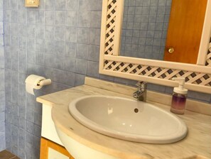 Towels, soap, toilet paper