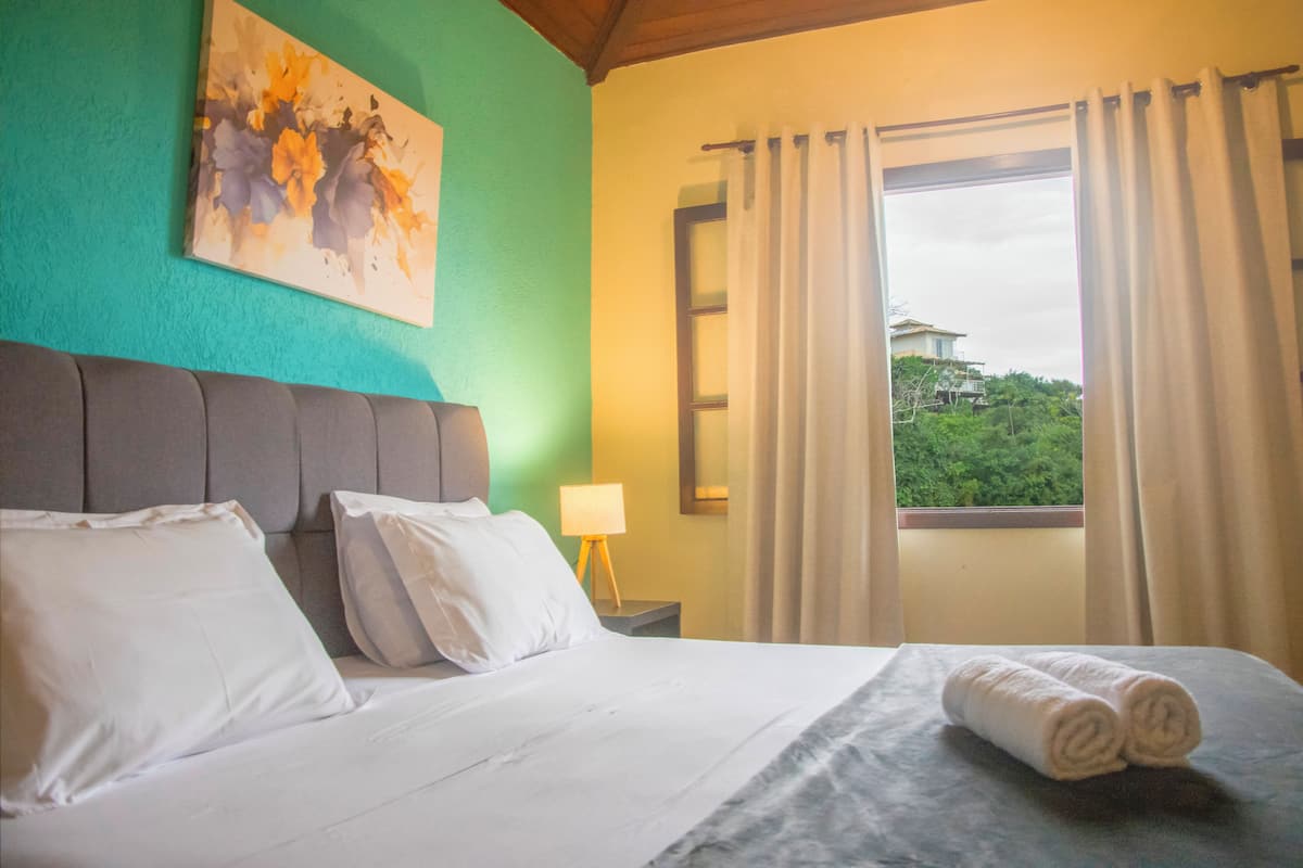 Superior Double Room | Minibar, WiFi (free), bed sheets