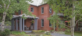 The Victorian Gem, Luxury Home, Heart of CB