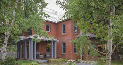The Victorian Gem, Luxury Home, Heart of CB