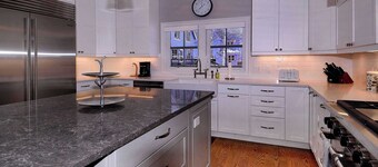The Victorian Gem, Luxury Home, Heart of CB