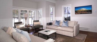 The Victorian Gem, Luxury Home, Heart of CB