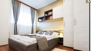 Unclassified image, 3 of 17, button - One bedroom apartment with free parking, WIFI (Zagreb)