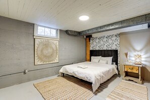 Apartment (0 Bedroom) | Interior