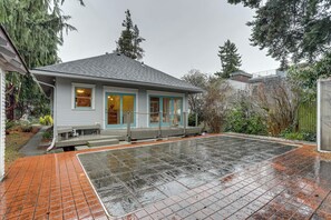 Apartment (0 Bedroom) | Interior - Quaint Studio w/ Sauna: 5 Mi to Space Needle (Seattle)