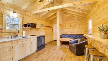 Apartment (0 Bedroom) | Interior