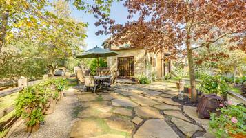 Khu ẩm thực ngoài trời