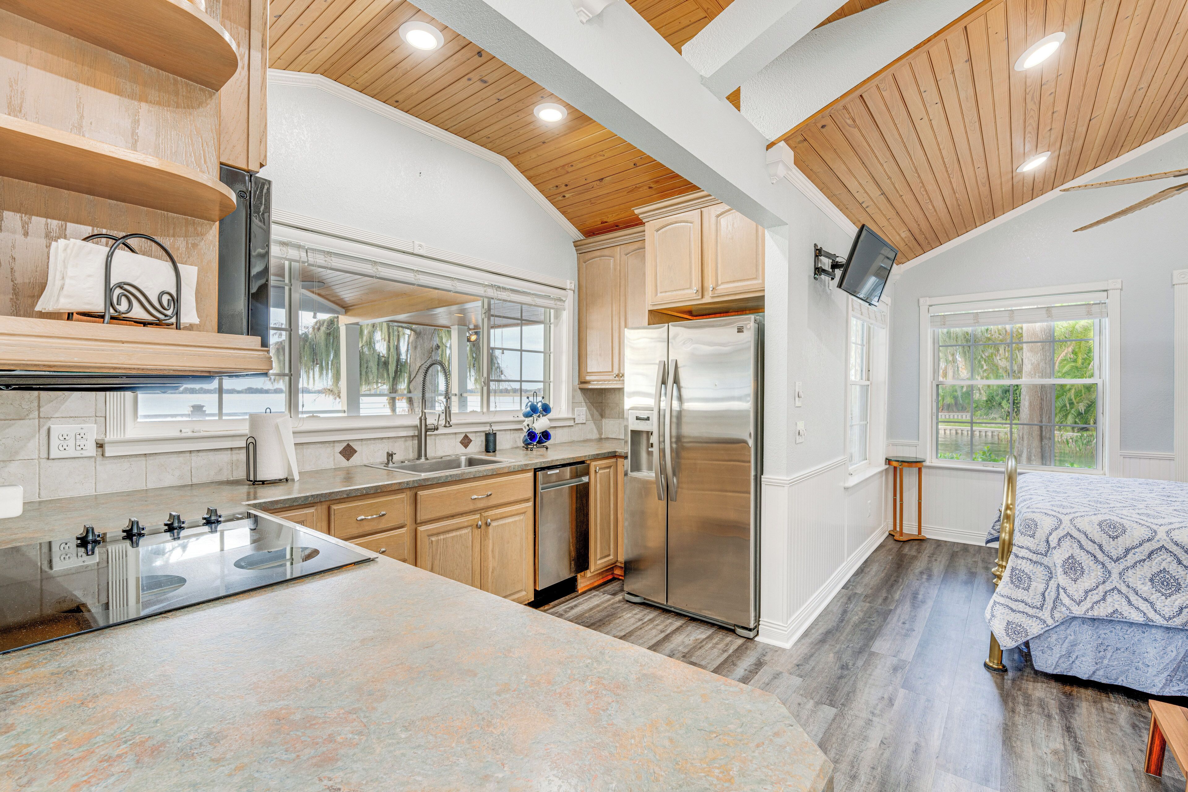 Apartment (0 Bedroom) | Interior