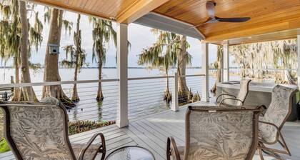Hot Tub & Fire Pit: Lakefront Home on Lake Eloise
