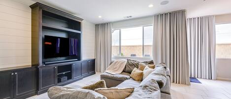House (3 Bedrooms) | Front of property