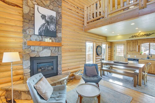 Garden City Cabin ~ 6 Mi to Bear Lake State Park!