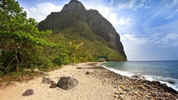 Villa, 2 Bedrooms | Beach