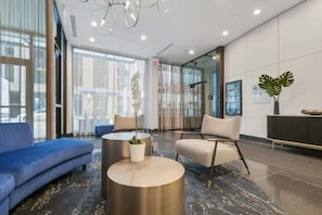 Lobby - Luxury Designer Penthouse South | Pool | Gold Coast (Chicago)