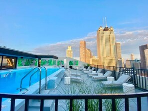 Pool - Luxury Designer Penthouse South | Pool | Gold Coast (Chicago)