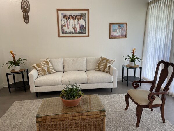 Smart TV, music library