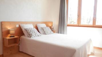 1 chambre, fer et planche à repasser, Wi-Fi gratuit