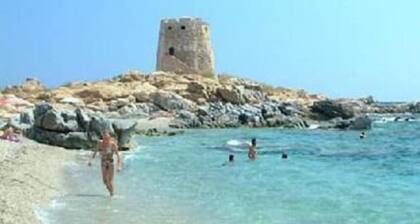 Vacation Appart Bari Sardo with veranda (IUN Q0006)