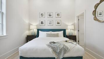 4 bedrooms, desk, iron/ironing board, travel cot