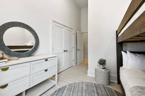 4 bedrooms, desk, iron/ironing board, travel cot