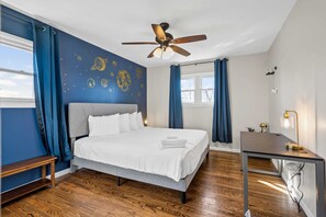 3 chambres, fer et planche à repasser, Wi-Fi, draps fournis