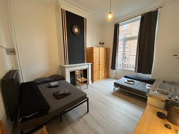 Room European Area 6