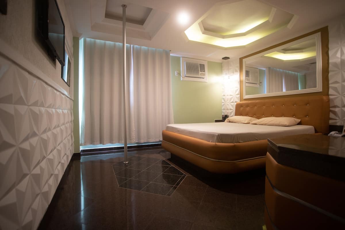 Deluxe Double Room | 2 bedrooms, free WiFi