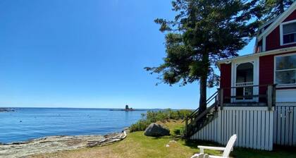 Edge Of The Sea | 3 Bed, 2 Bath